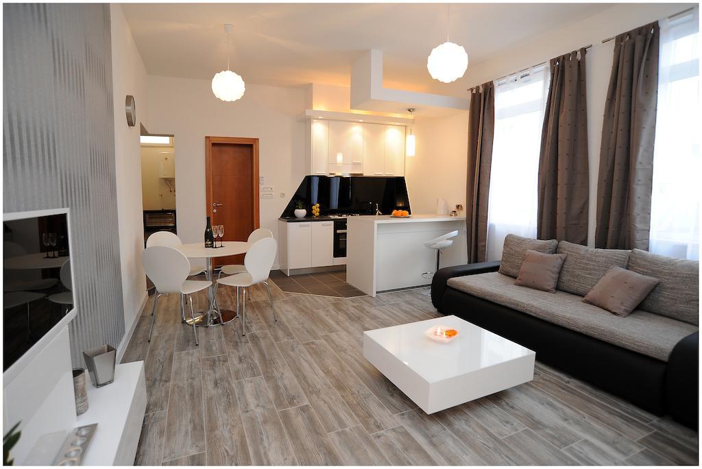 Guest House D&G -I Apartment & Room زادار الغرفة الصورة