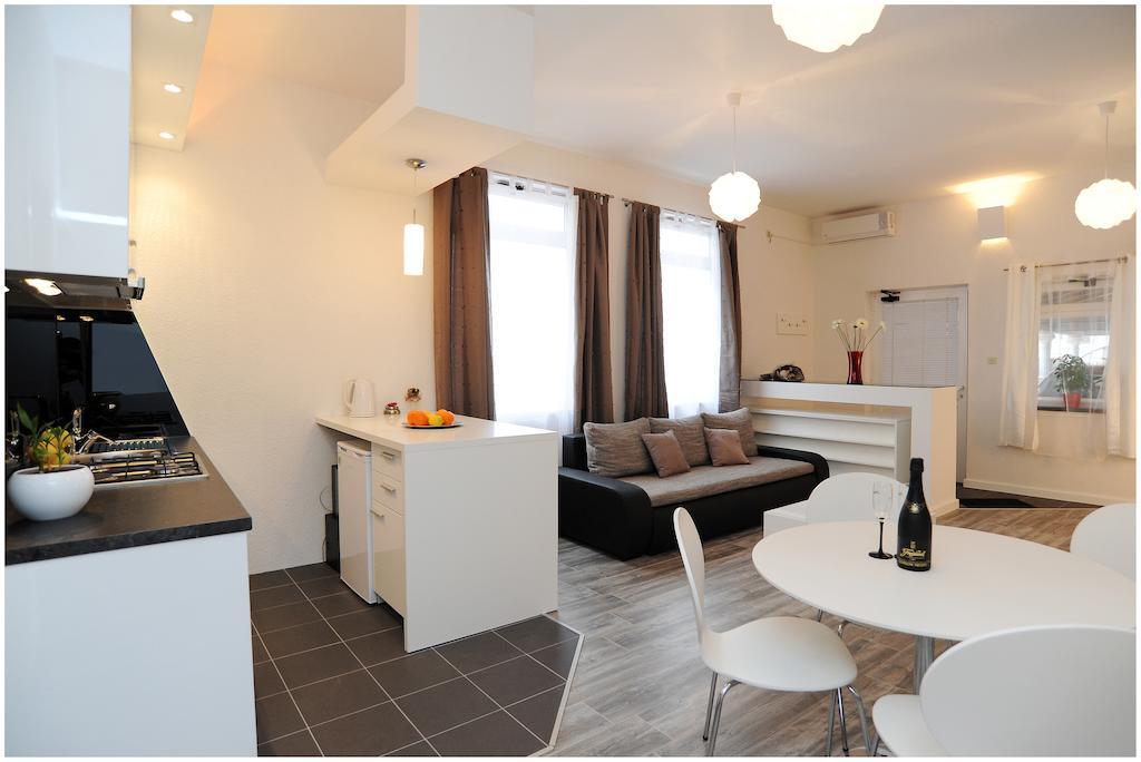 Guest House D&G -I Apartment & Room زادار المظهر الخارجي الصورة
